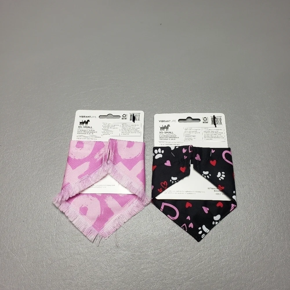 New vibrant life dog hearts bandana bundle of 2 size XS/S 5-20 lbs